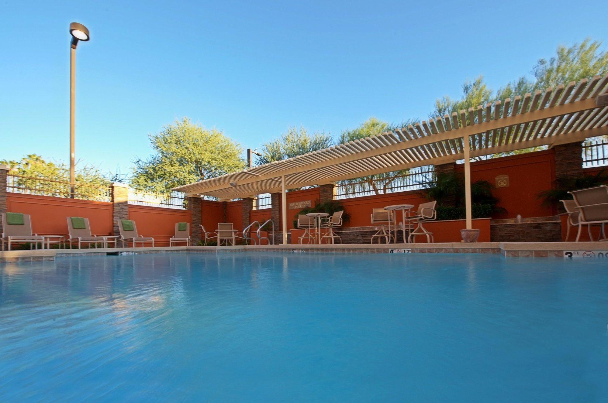 Holiday Inn Express Hotel & Suites Tempe By Ihg Экстерьер фото